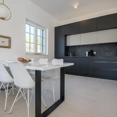 Luxury Phoenix