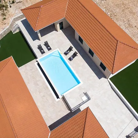 Luxury Phoenix