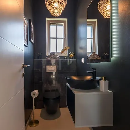 Luxury Phoenix Ravno